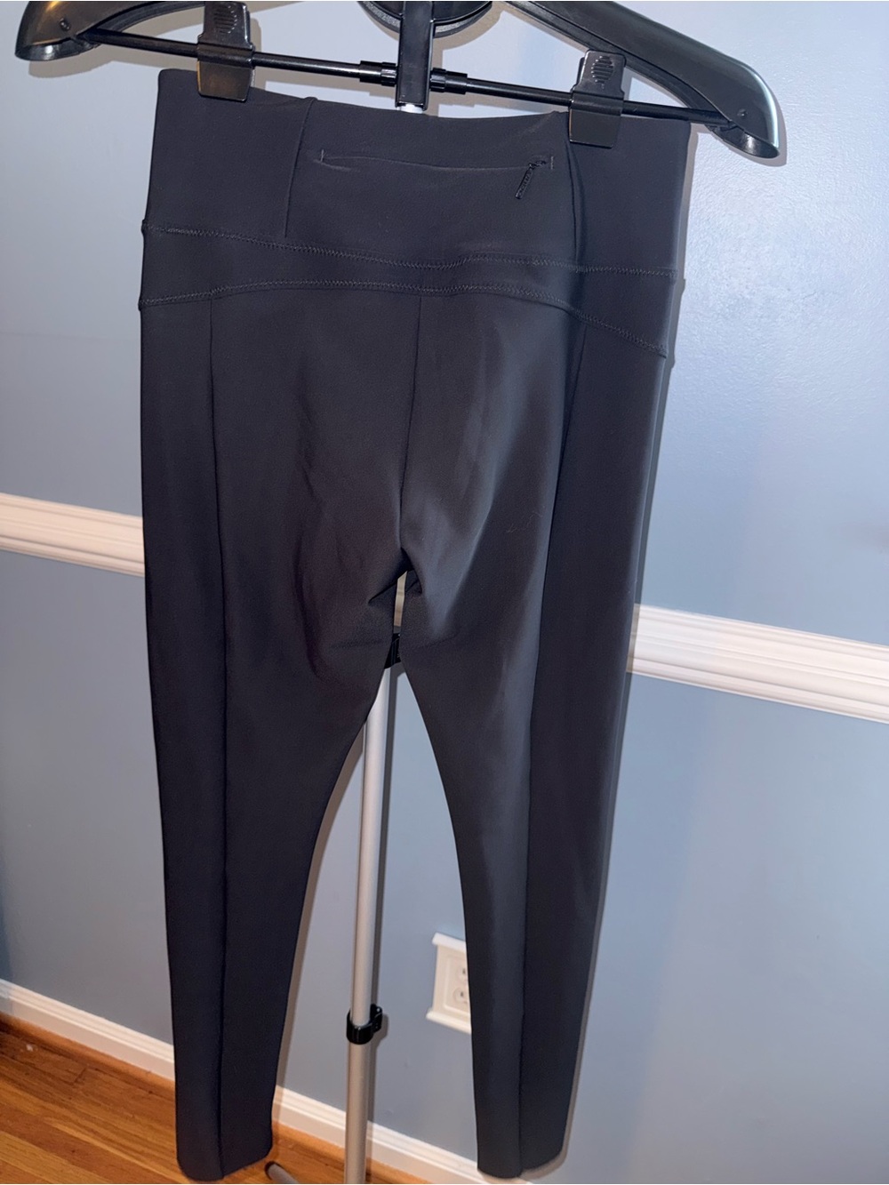 Athleta Stellar Tight Black XS Zip Pocket High Rise Leggings NWOT